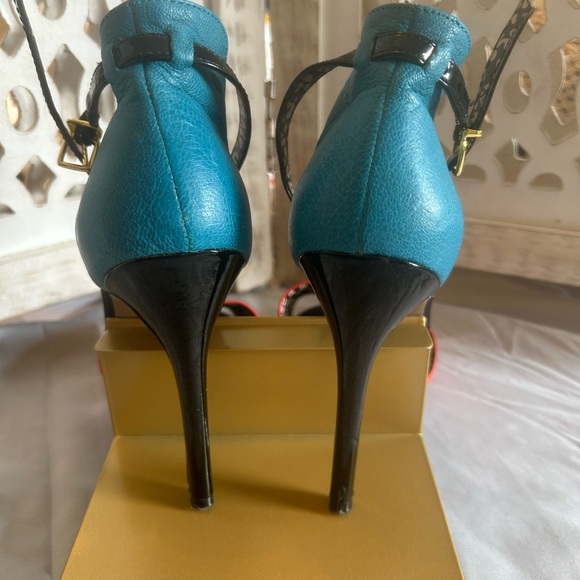 Jessica Simpson Red and Blue Heels - Picture 3 of 10